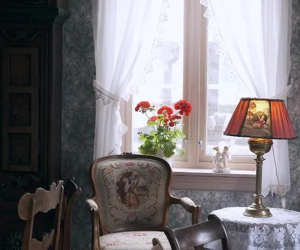 Gjestgiverier Vangsgaarden 4*