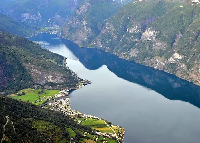 Vangsgaarden Gjestgiverier 4*