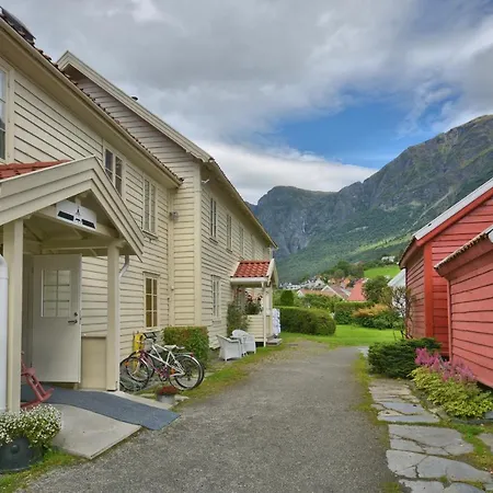 Vangsgaarden Guest house Aurland