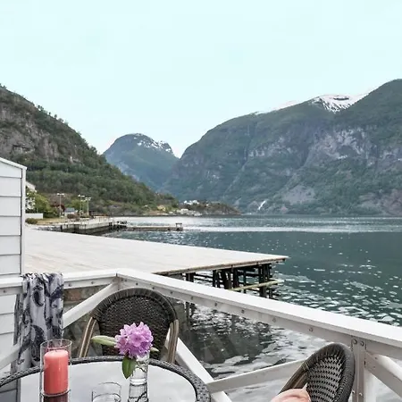 Vangsgaarden 2* Aurland